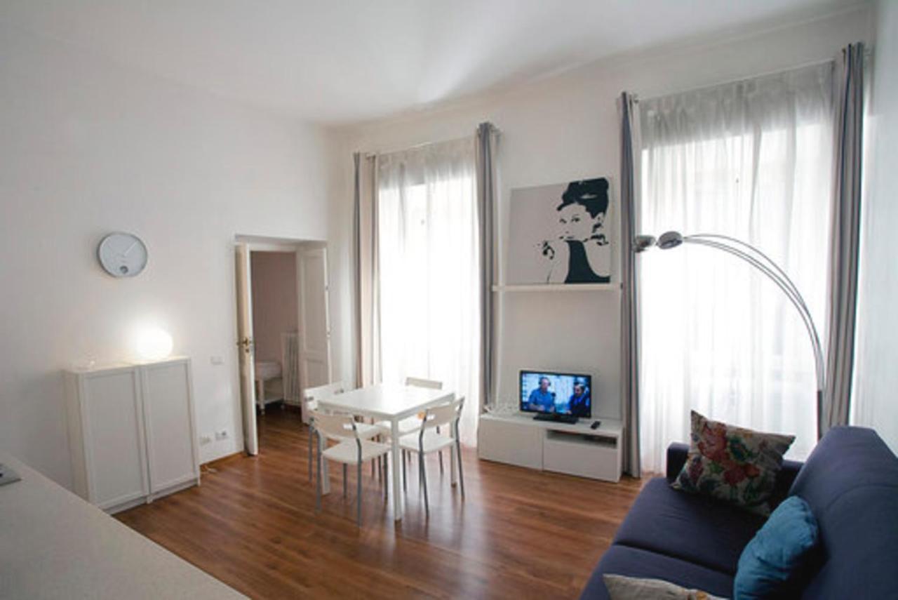 Flatinrome Navona Rom